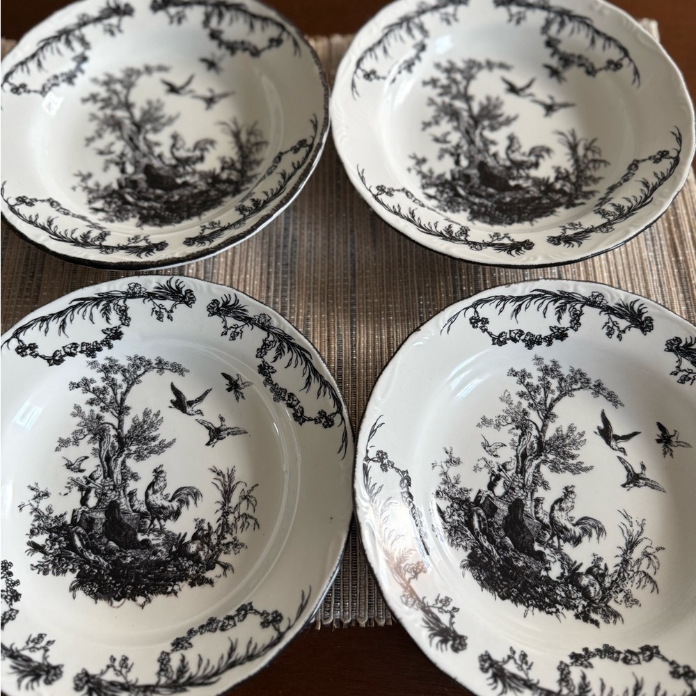 Aux Au Provence Rare Vintage Black and White Toile Rim Soup Bowl Set